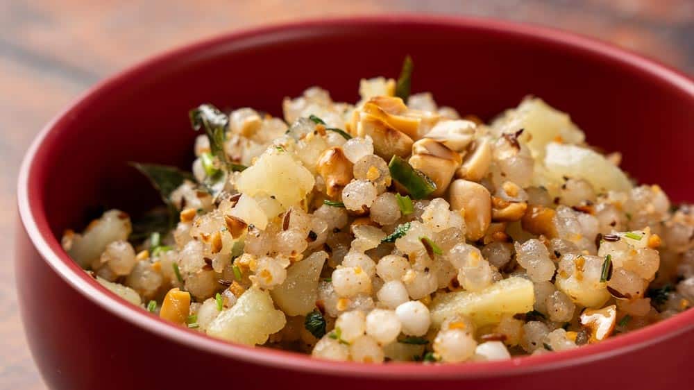 Sabudana Khichdi recipe by Maple Kitchen
