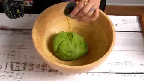 add little oil and finish dough 750x422 2