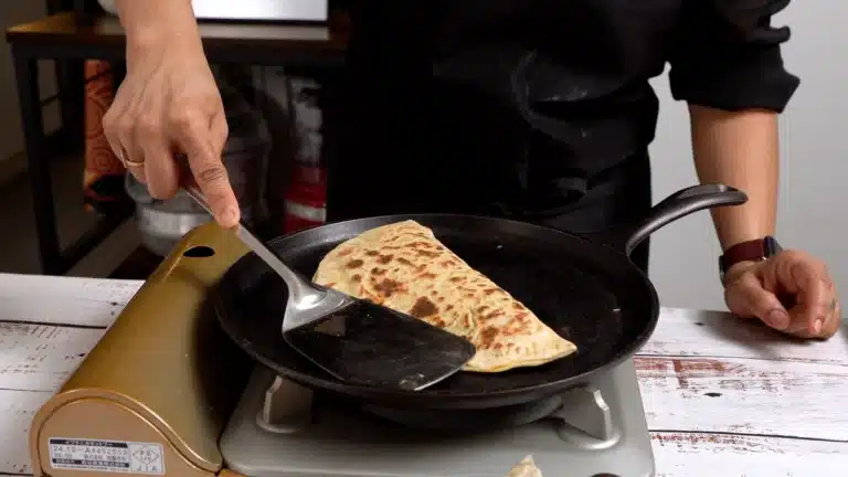 cook both sides turkish gozleme