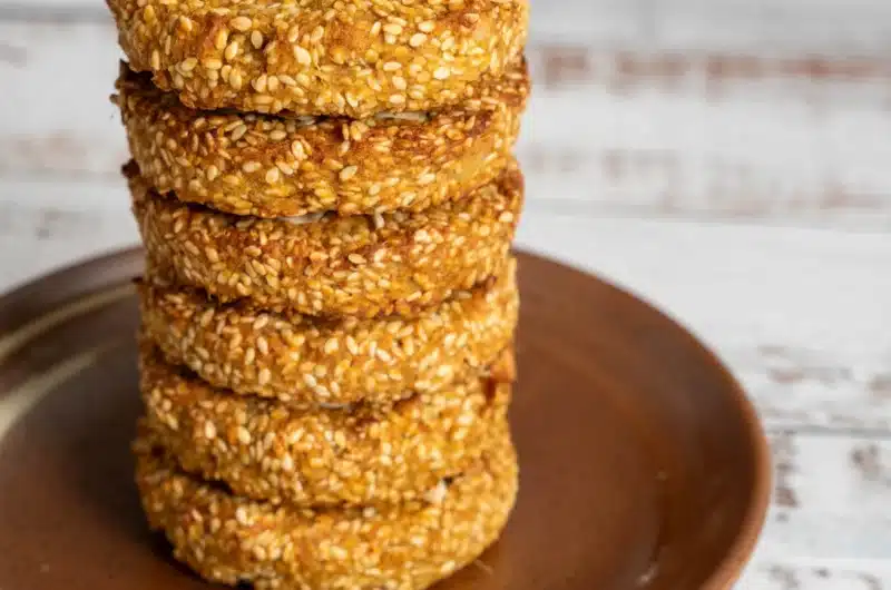 Mango sesame Cake