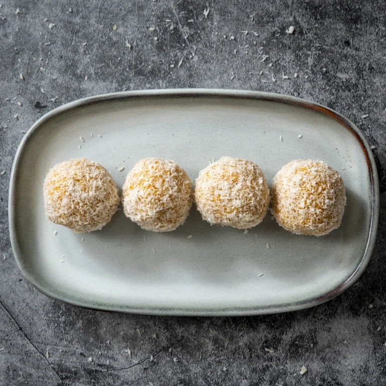 Mango sesame bites