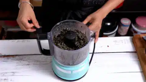 blend everything together to make fine mixture