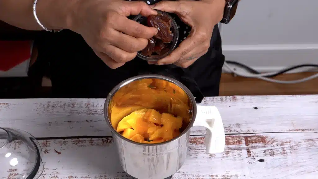 Mango Sesame Bites : Quick Snack make puree of mango and date