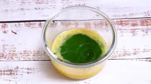 mix egg and spinach paste together