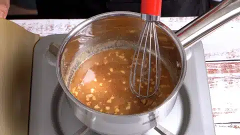 mix peanut butter and maple syrup