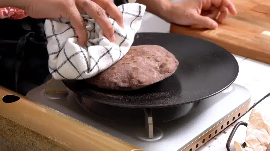 Sweet Chocolate Roti - Easy and Delicious press gently with cloth to puff roti