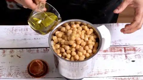 blend chickpeas with spinach, soaked cashew and all the spices