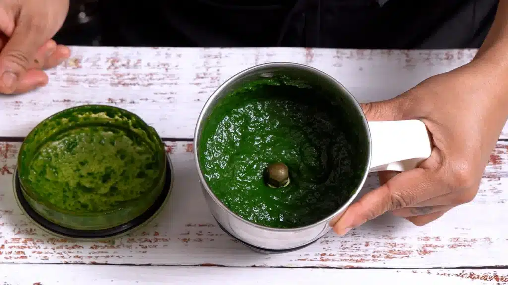 Green Bread - Full of Greens, Cheese and Nuts blend spinach in a blender