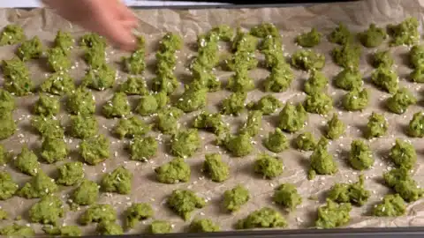 sprinkle sesame seeds on top of chickpea