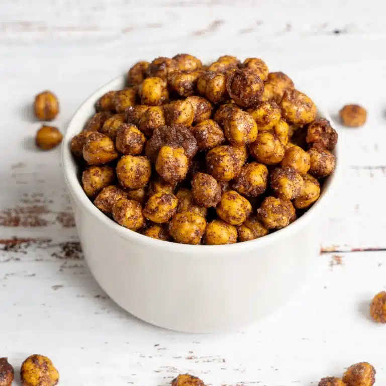 Low Calorie Snacks: 6 Crunchy and Delicious Recipes crunchy cinnamon chickpeas