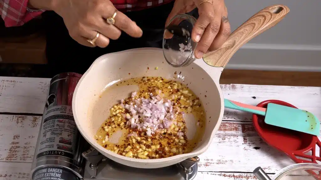 sauté garlic chili flakes and onion for 30 mins