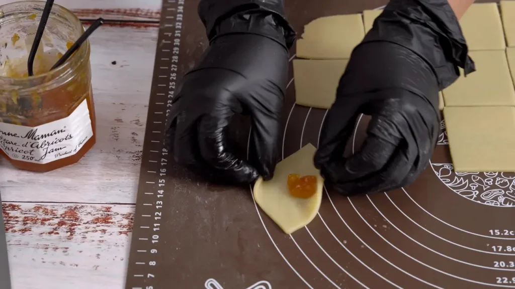 add jam and overlap sides