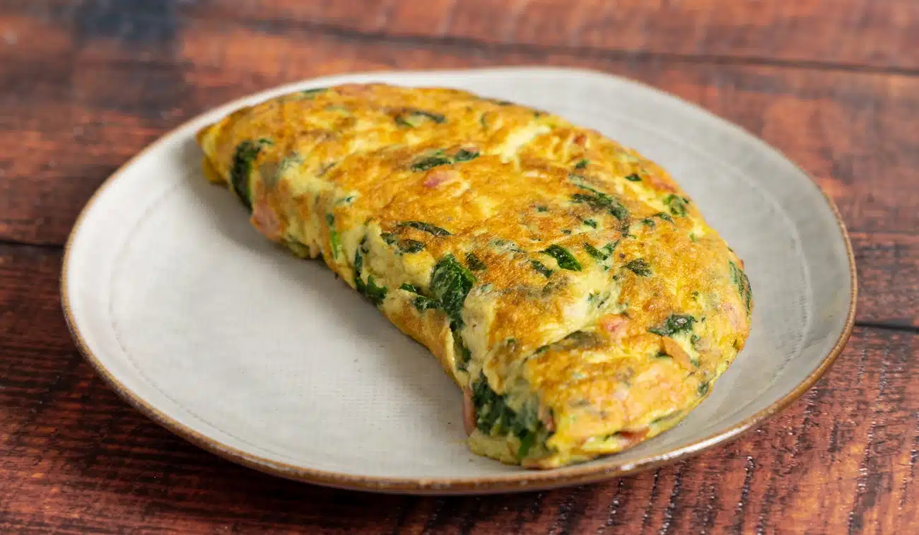 cheesy spinach omelette