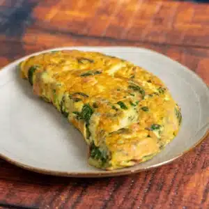 cheesy spinach omelette