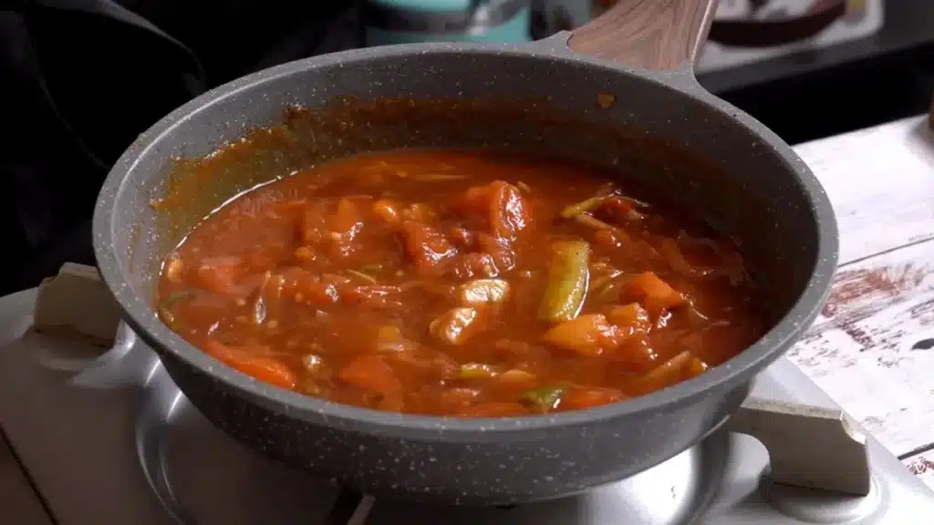 15 Min Dinner : Delicious Tomato Egg fry add sauces and mushroom powder