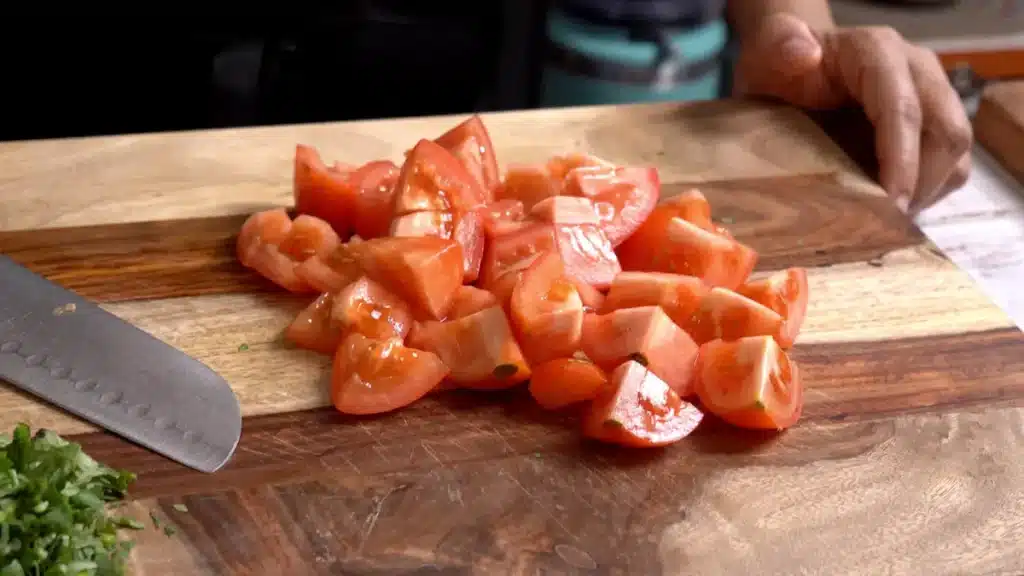 15 Min Dinner : Delicious Tomato Egg fry chop tomato's and onion