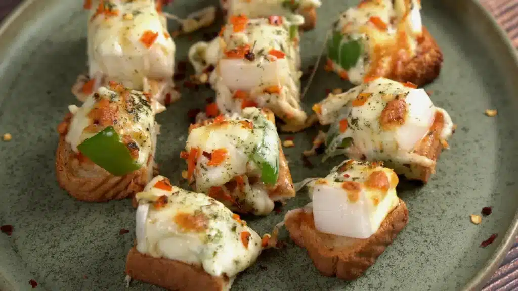 Crispy Bread Pizza (Ready in 10 Minutes!) enjoy