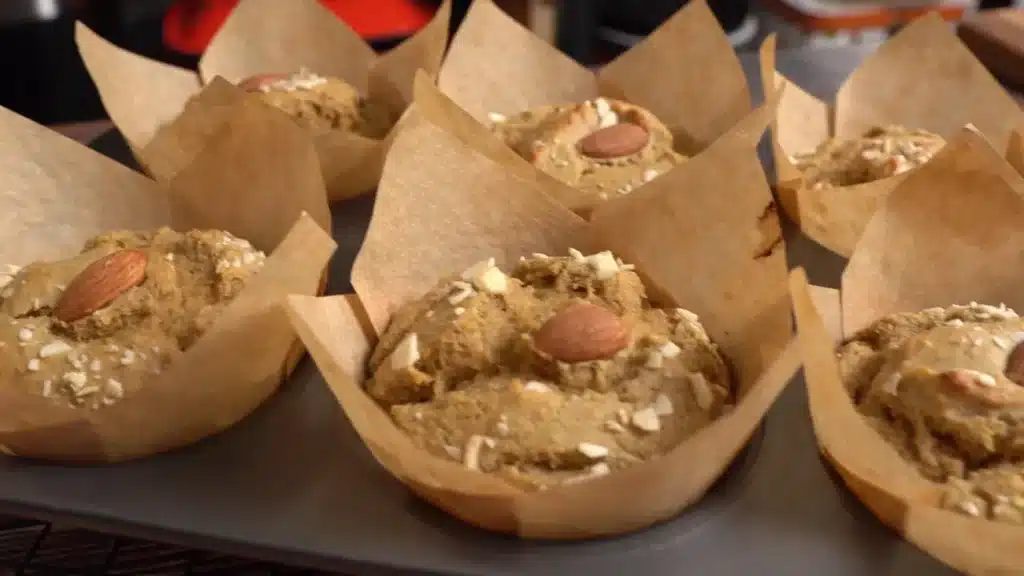 Simple Lentil Muffins with Peanut Butter & Banana let it cool down