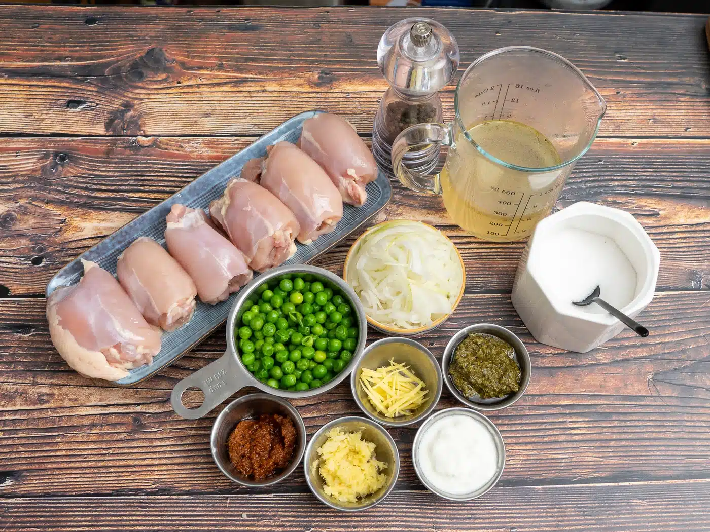slow cooker pesto chicken ingredients