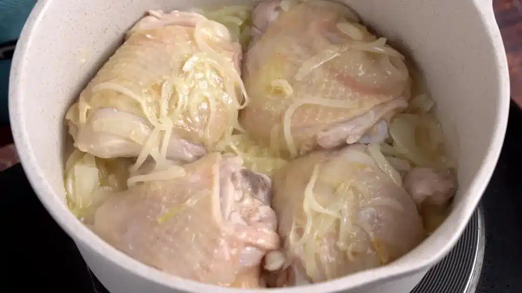 add chicken and cook for 2-3 mins