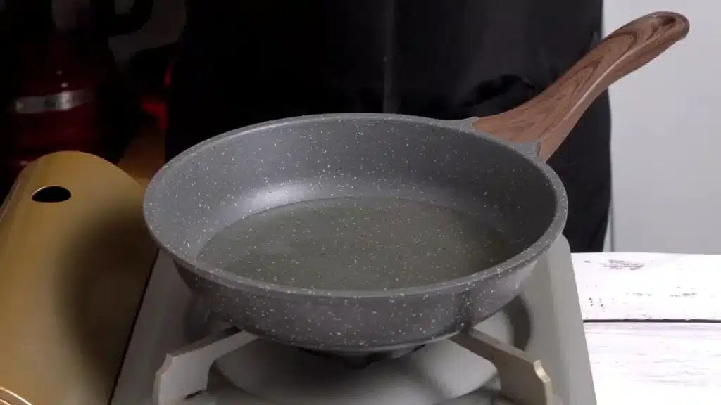 heat oil in a pan
