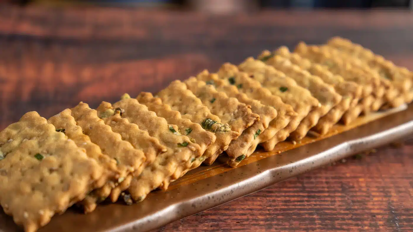 savory green onion crackers