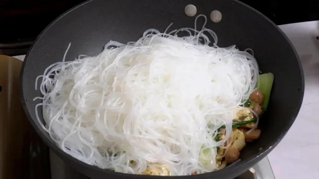 No Meat Thai Glass Noodles: Quick & Delicious 35-Min Recipe add bokchoy, noodles , salt and everything