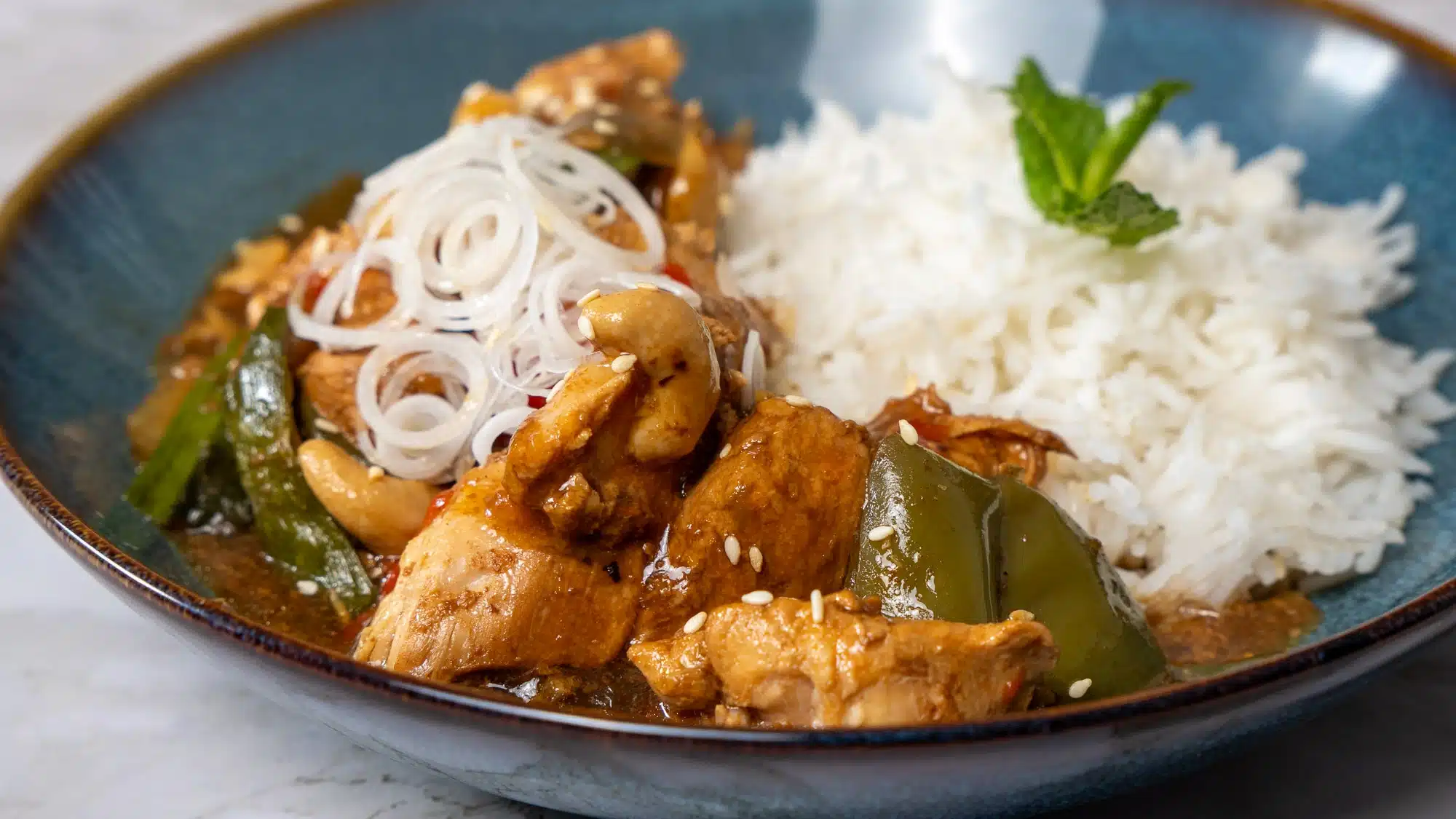 slow cooked maple cashew chicken
