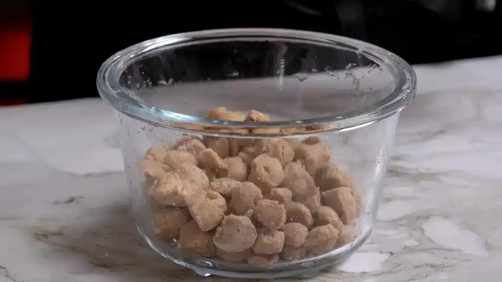 No Meat Thai Glass Noodles: Quick & Delicious 35-Min Recipe strain and rinse soy chunks with cold water