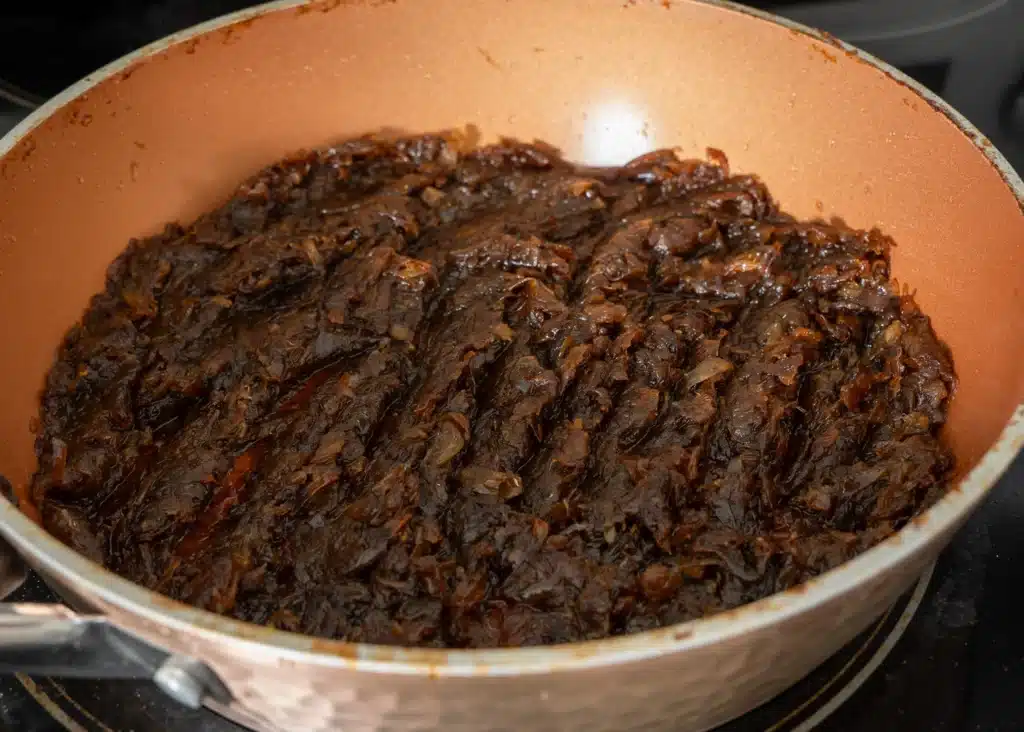 Right Way To Caramelize Onions And Store Them Keep cooking and stirring until the onions shrink down and turn a rich, dark brown color.