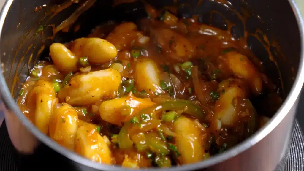 Rice Cake: Easy Sweet and Spicy Homemade Recipe fry an egg