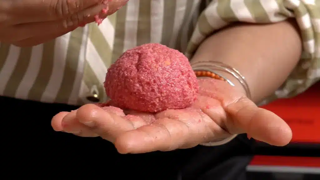 Red Lentil Bun: Soft, Colorful & No-Knead Bun make small balls