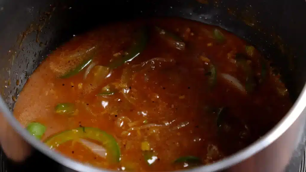Rice Cake: Easy Sweet and Spicy Homemade Recipe simmer the mixture