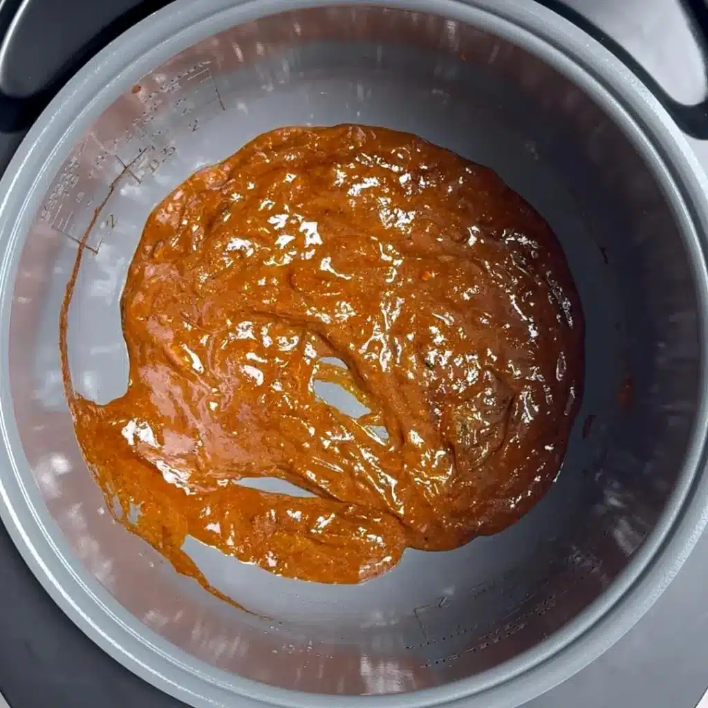 Easy & Creamy Crockpot Thai Chicken Curry add caramalized onion , siracha, soy sauce etc