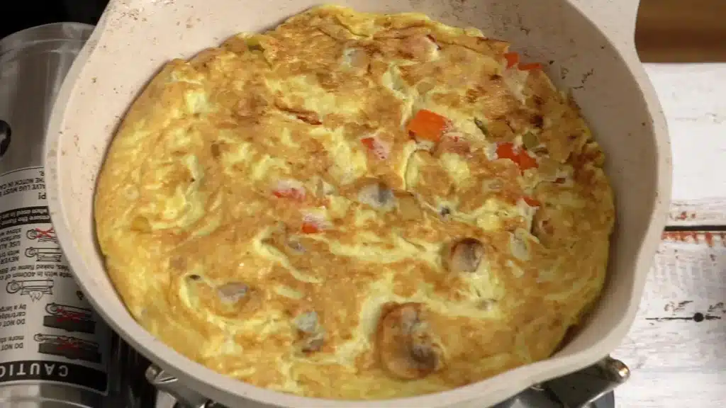 Breakfast Idea : Creamy Velveeta Omelette with veggies flip it