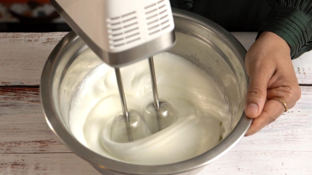 make egg whites fluffy