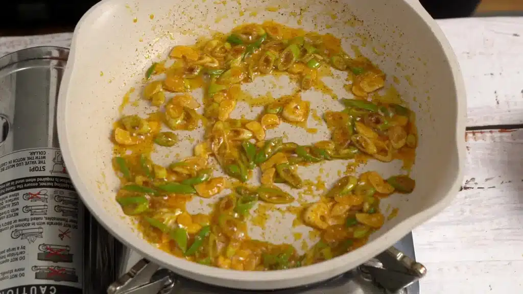 Try This Green Onion Omelette – It’s Really Good! oil garlic paprika onion