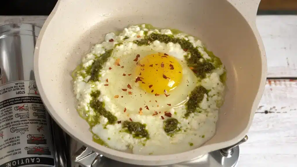 pour egg in middle