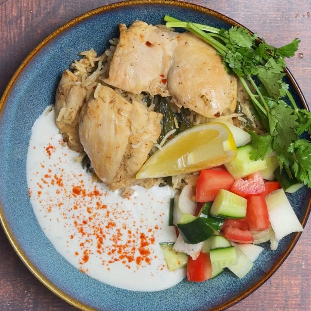 One Pan Spinach & Chicken Rice (Greek Inspired) enjoy