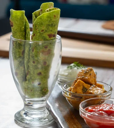 Spinach roti - Healthy green roti